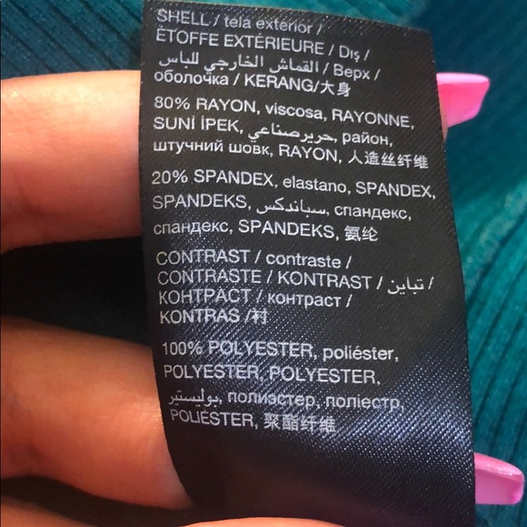 Medium size green Bebe dress. - Picture 4 of 4